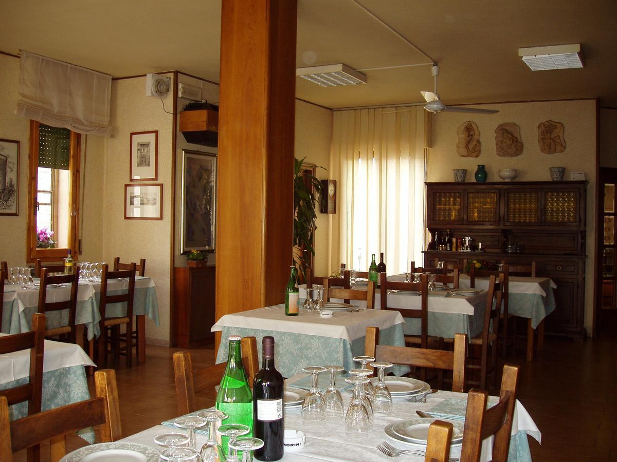 Albergo Ristorante Taverna Dalla "Lisina" Sansepolcro Extérieur photo